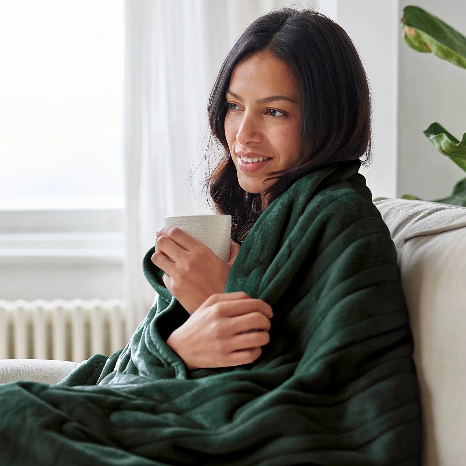Fleece Electric Heated Throw - British Racing Green - Image 4
